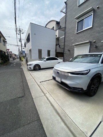 アサヒレジデンス 駐車場