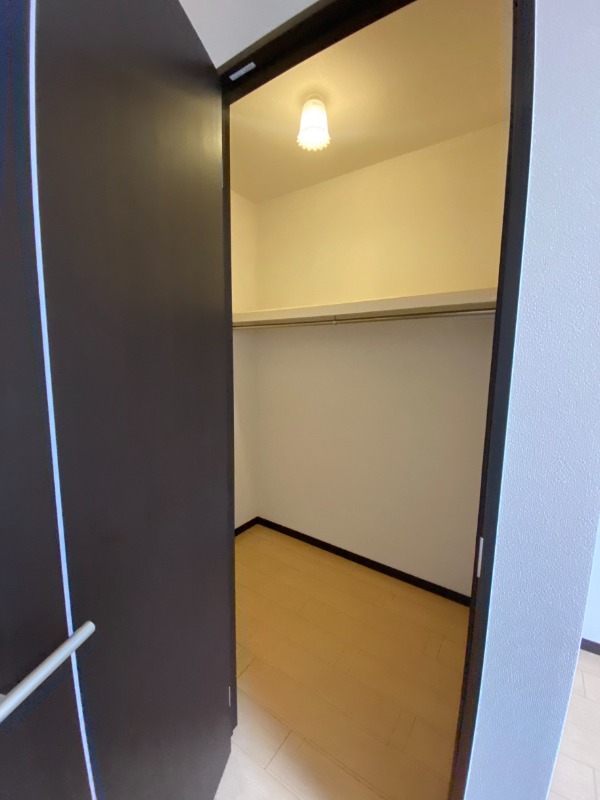 エステ・ラグーナ八番館 収納