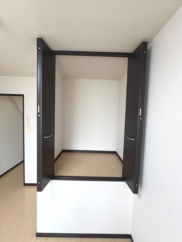 スリーハーブズ狭山Ⅰ番館 収納