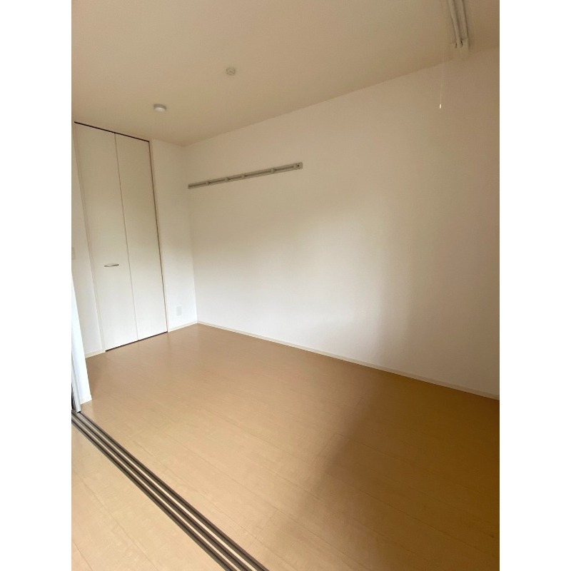 ディ イゾラ北野田 ベッドルーム