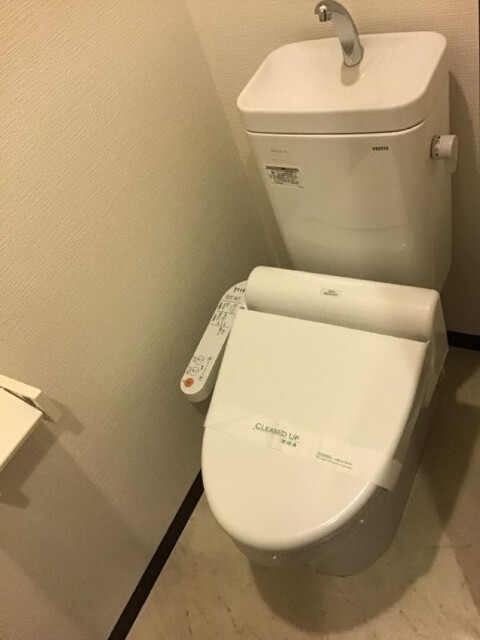 スリーハーブズ狭山Ⅱ番館 トイレ