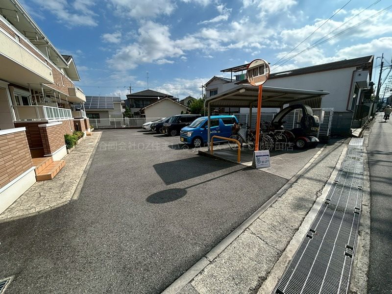 アプローズ 駐車場