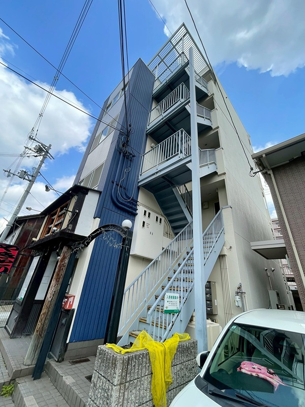 ViVi本町 外観