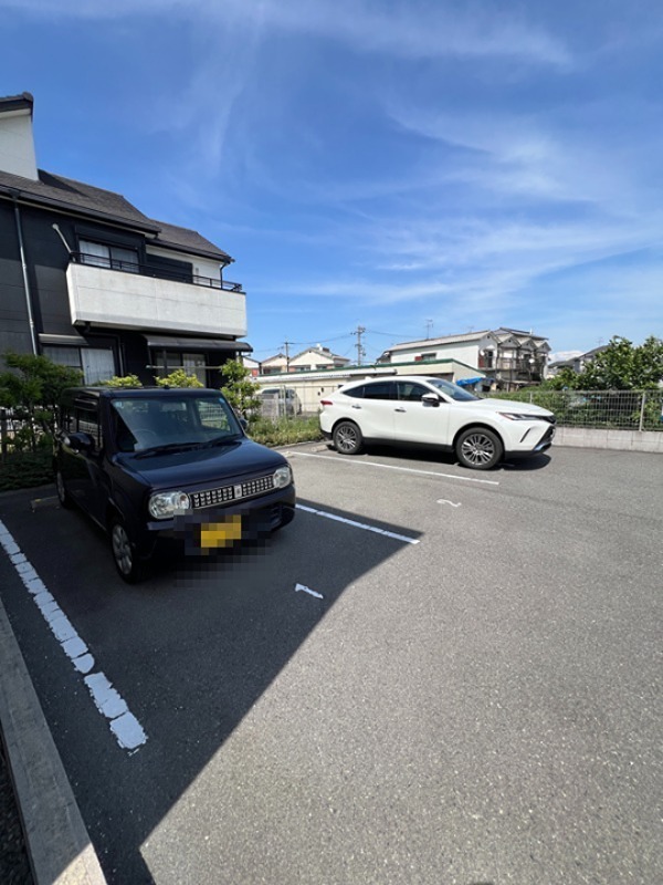 デュラ・カーサ　ラフィネⅠ 駐車場