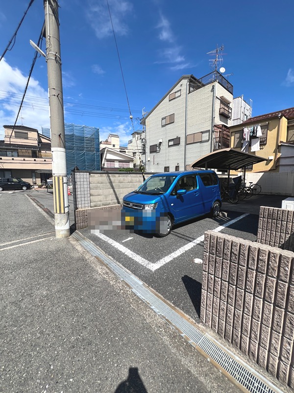 Ｄ'フォレスタ初芝 駐車場
