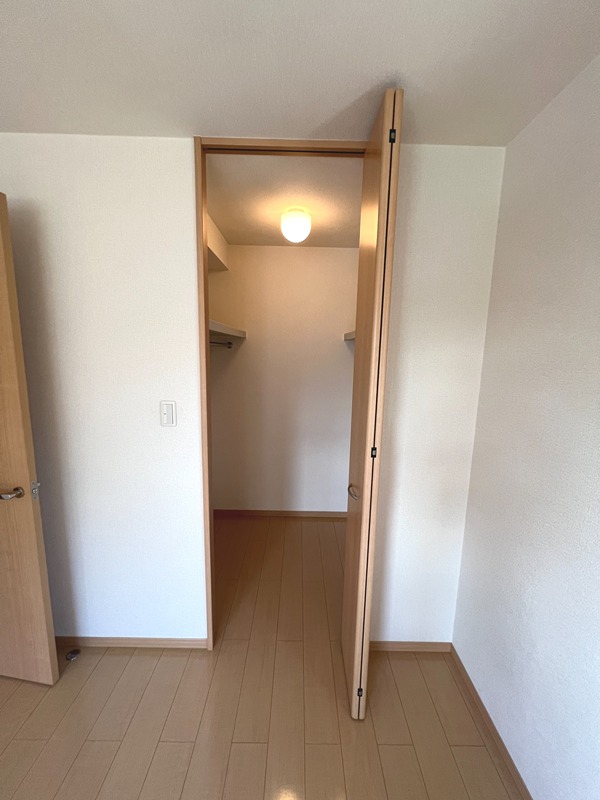Ｄ'フォレスタ初芝 収納
