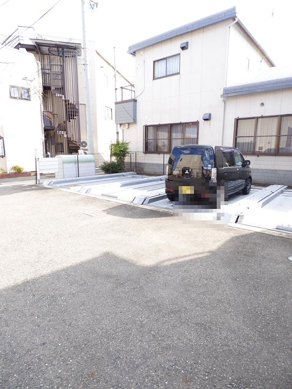ヴィラ　ナカヤマ 駐車場