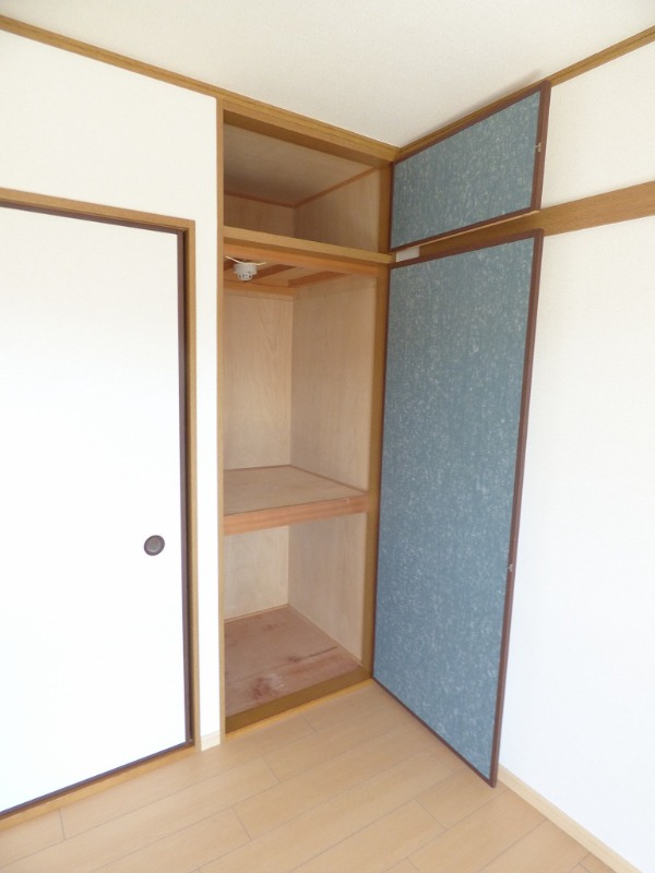 プレステージ三日市 収納