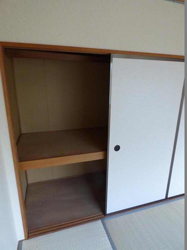 グリーンヒルC棟 収納