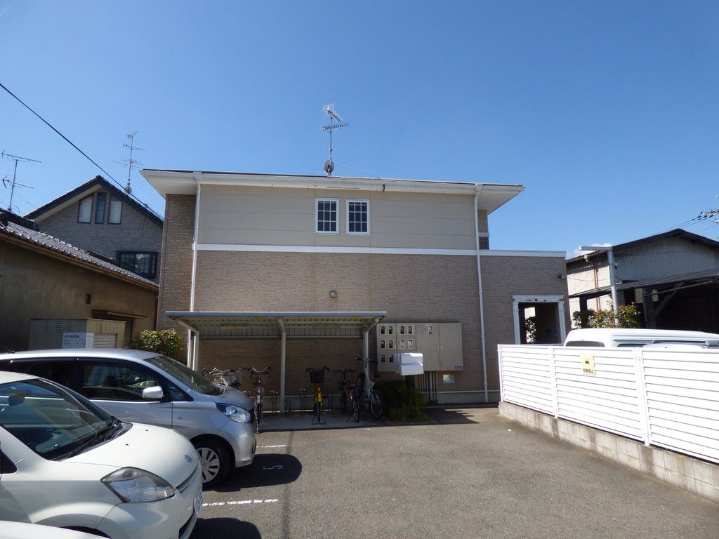 アムール福 駐車場