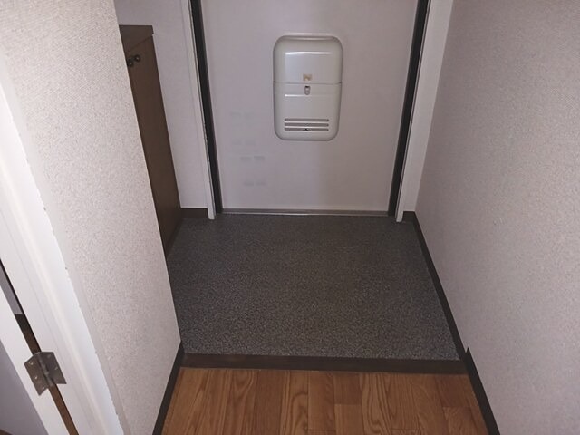 大阪府大阪狭山市半田２丁目 玄関