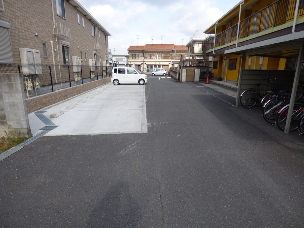 大阪府河内長野市市町401-1 駐車場