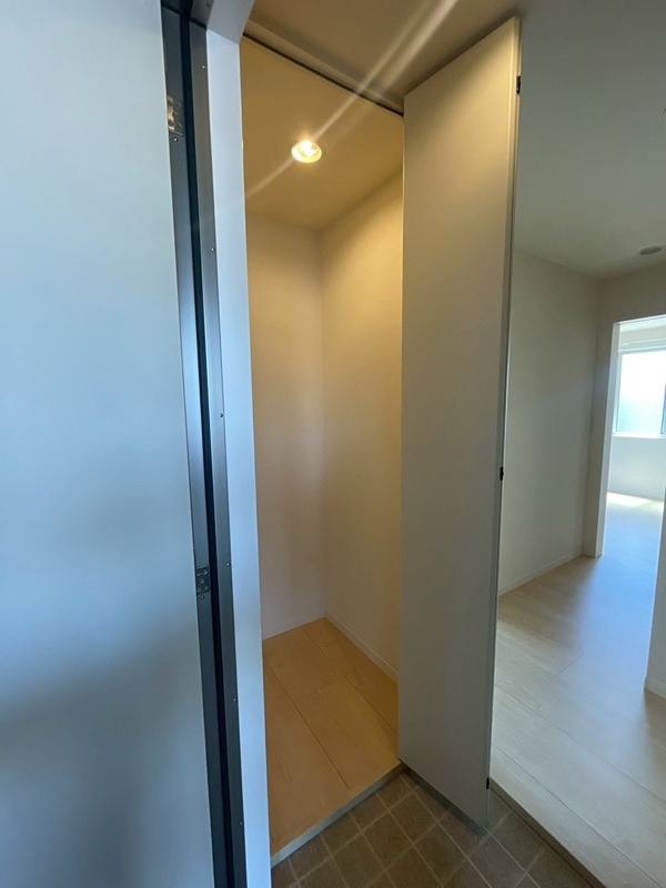 パークアベニュー参番館 収納