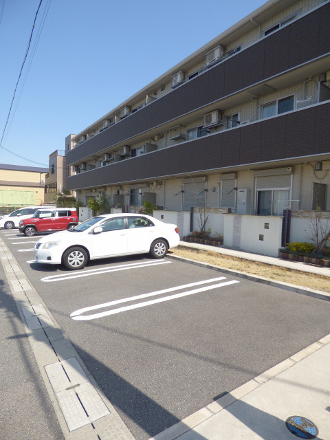 エスペランジュ 駐車場