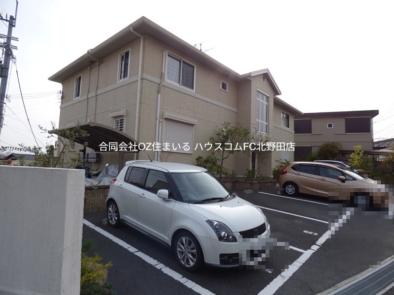 OLIVEN HAUS高辺 駐車場