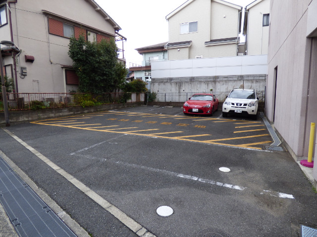 パレスひだまりの丘 駐車場