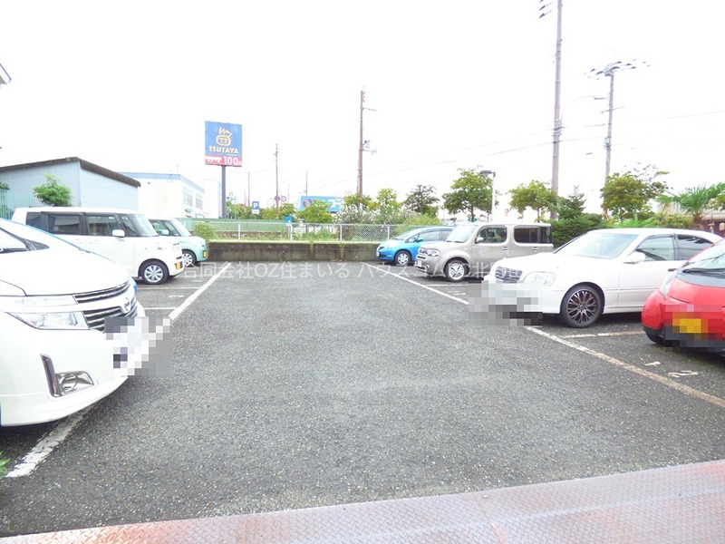 三貴マンション 駐車場