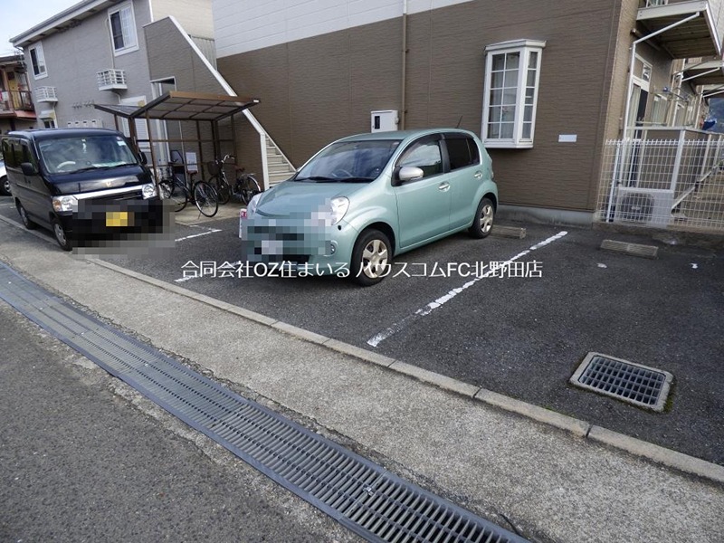 サンヒルズ千代田Ⅰ 駐車場