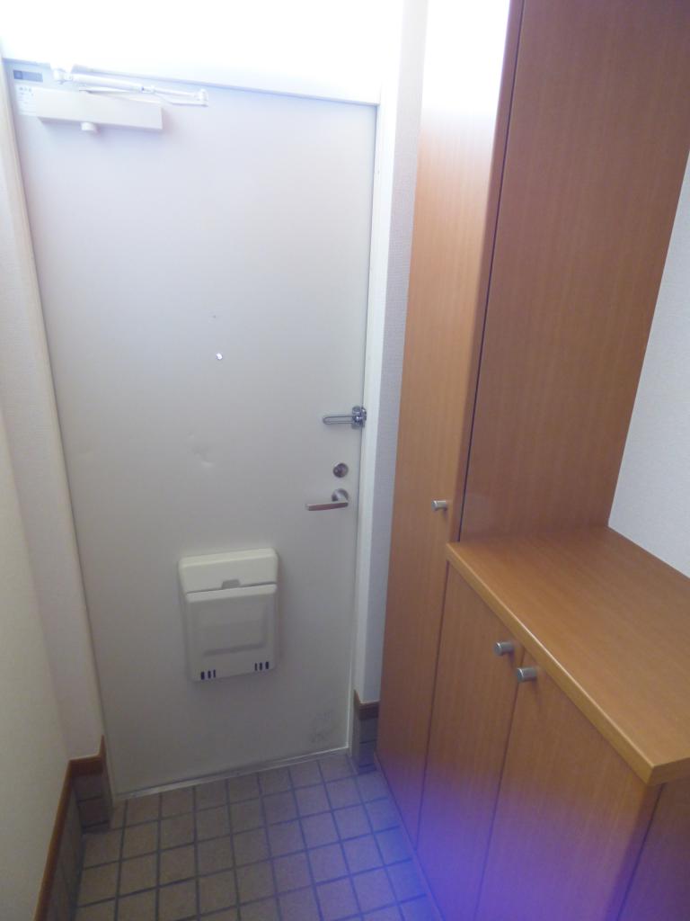 サンライズ 玄関