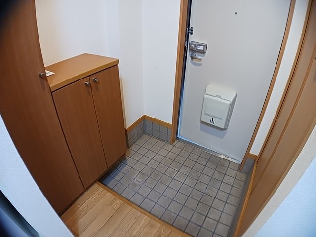 ヴィラ　ナカヤマ 玄関