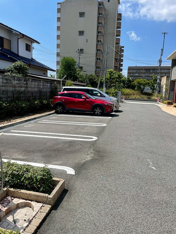 フィフス　アベニュー　ウエスト 駐車場