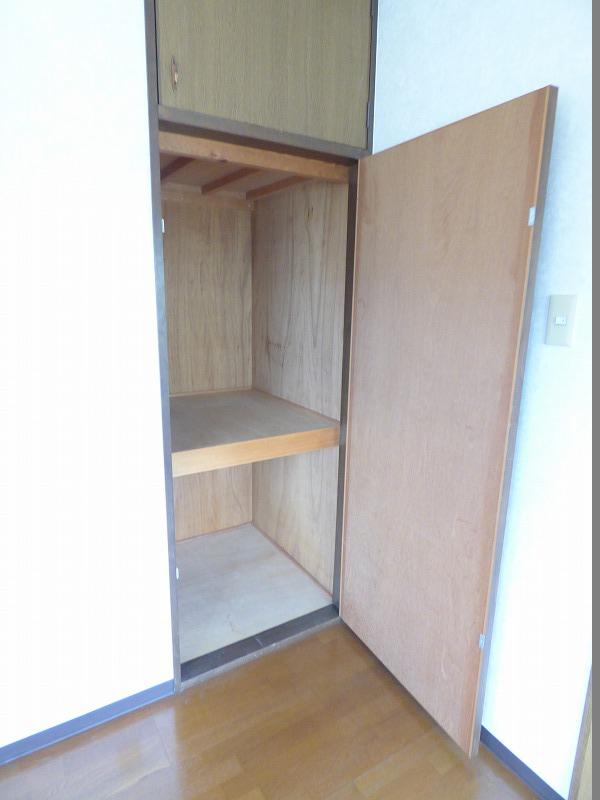 メゾン津々山台 収納