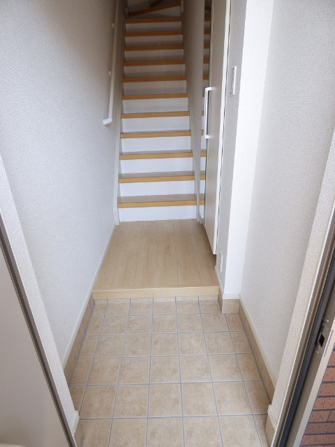 フォンデ 玄関