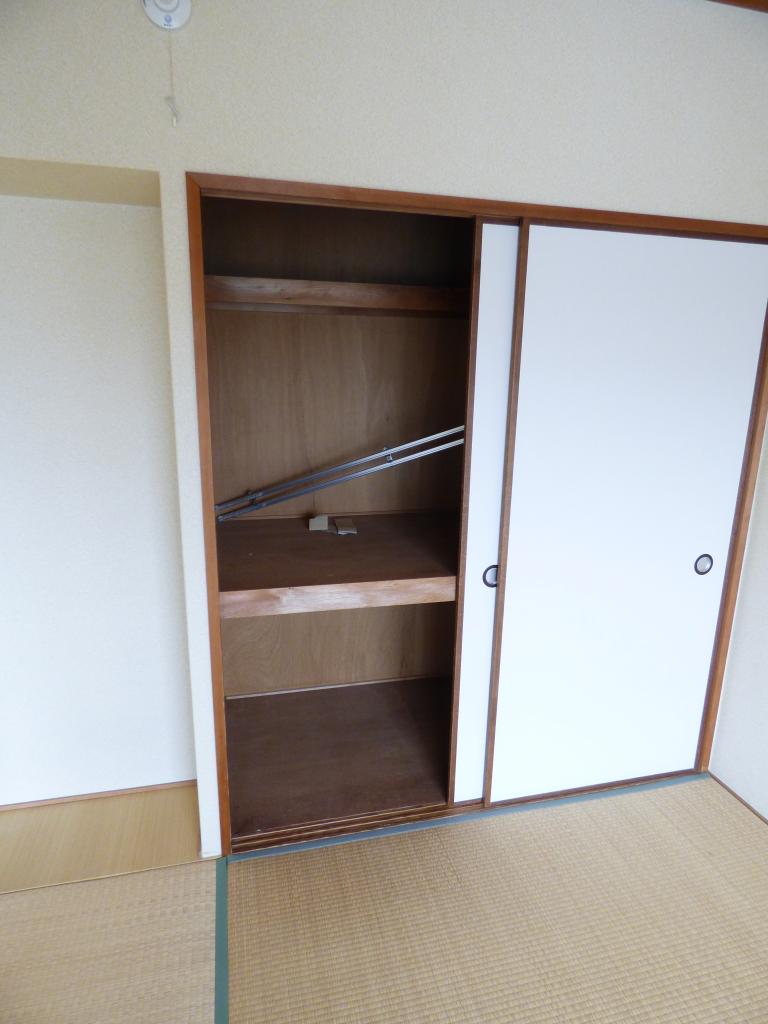 サンライトビル 収納