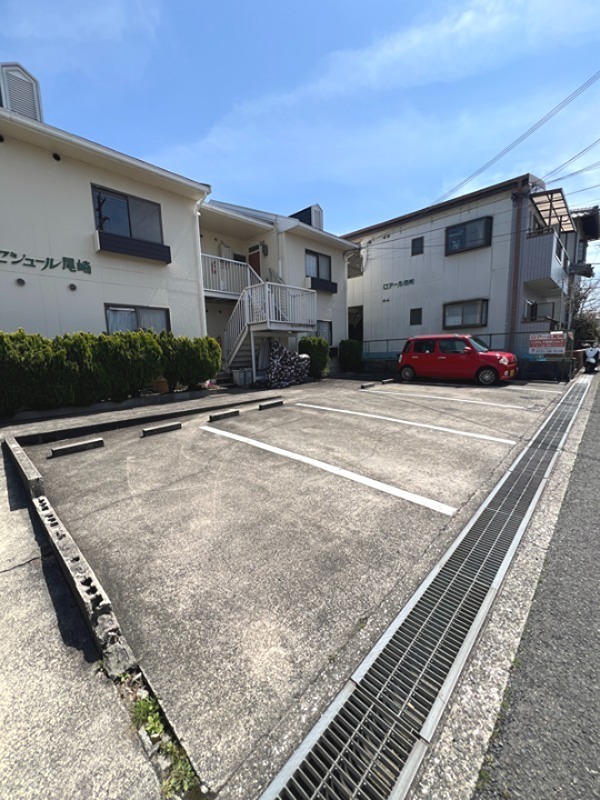 セジュール尾崎 駐車場