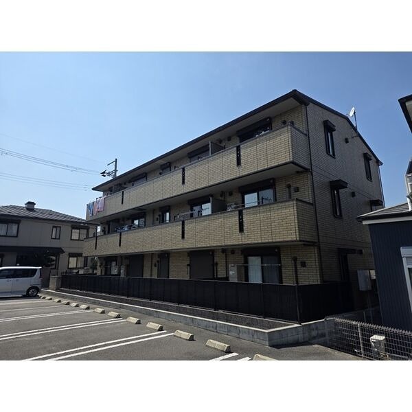VillaPino美原 外観