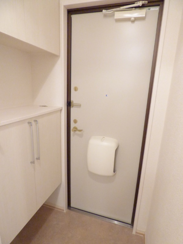 プランドールセレナA棟 玄関