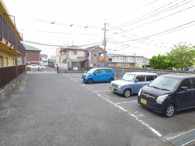 サンハイム千代田Ⅰ番館 駐車場