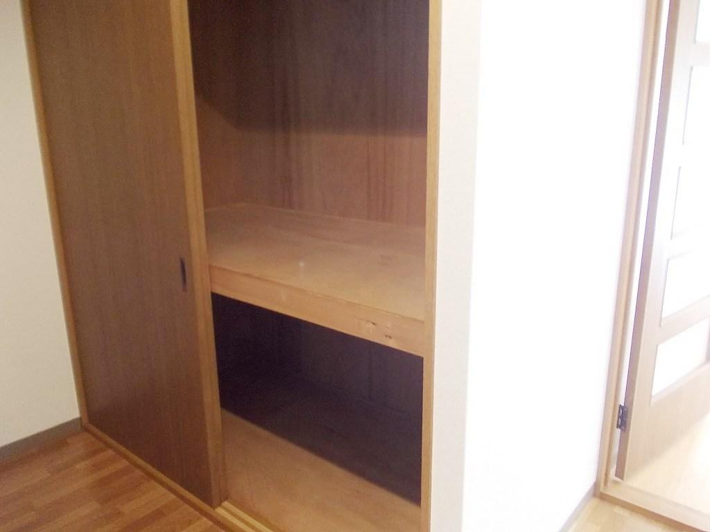 サウスタウンF 収納