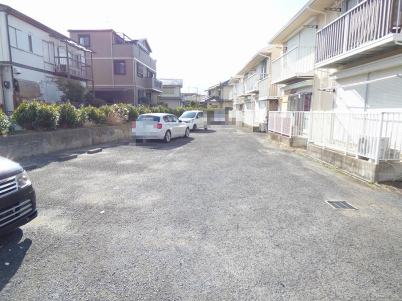 ナイティ池尻 駐車場