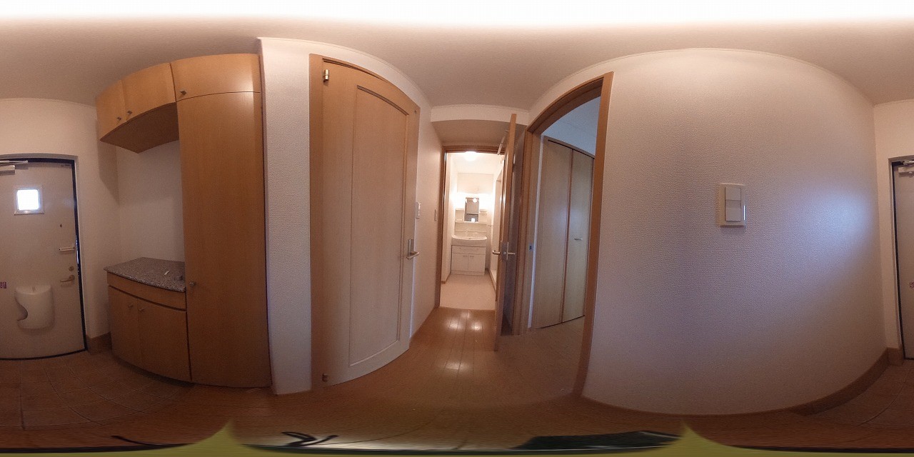 ソレアード本町 玄関