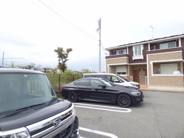 フレ フュチュール 駐車場