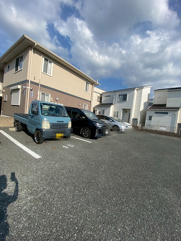 サンフィールド　Ⅱ棟 駐車場