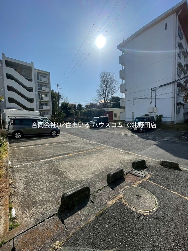ヴィラナリー千代田１号棟 駐車場