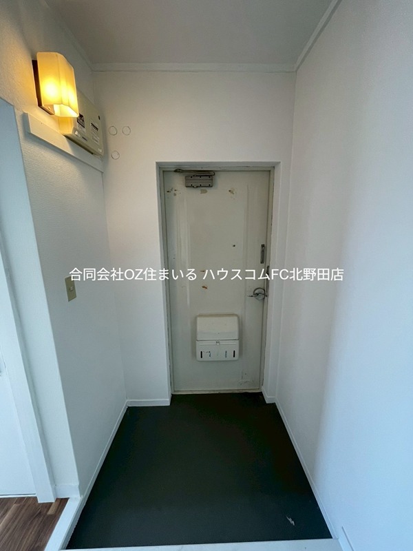 ヴィラナリー千代田１号棟 玄関