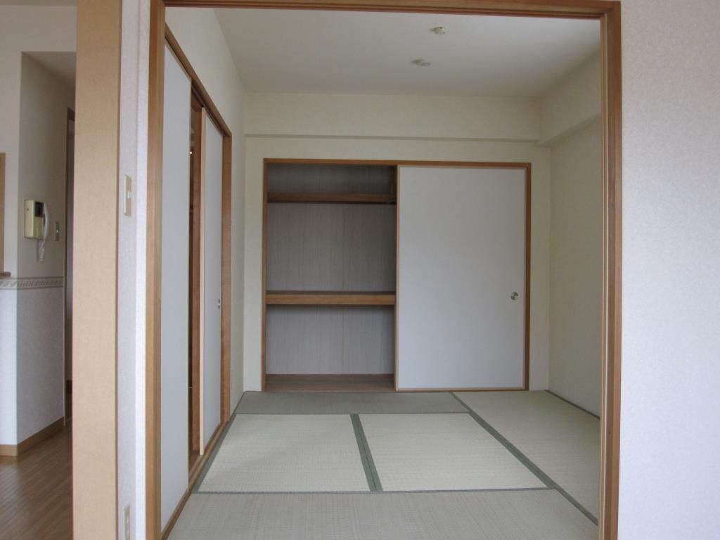 メゾン錦 ベッドルーム