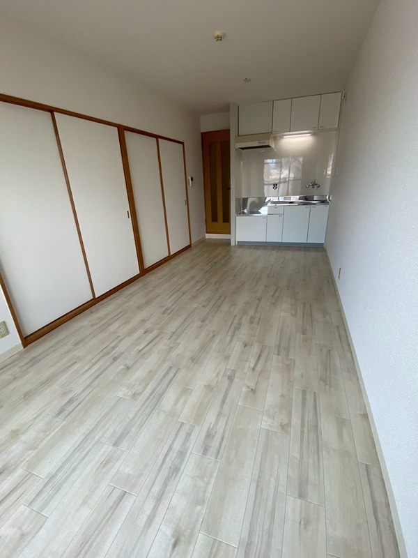 ヒカリハイツドイ２号館 リビング