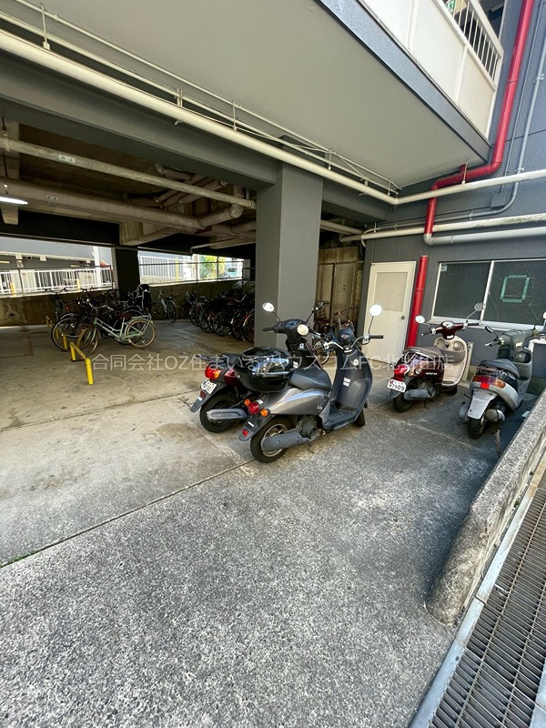 北野田マンション巽Ｂ棟  駐車場