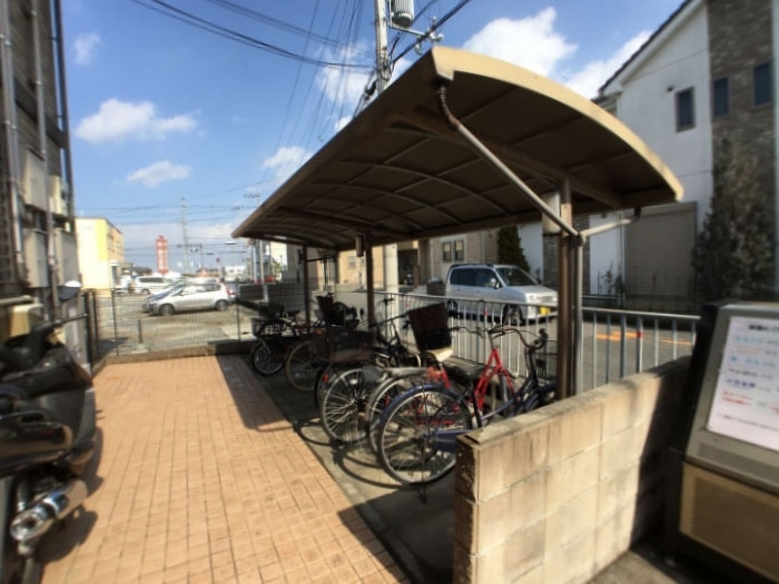 グリーンコート原寺 駐車場