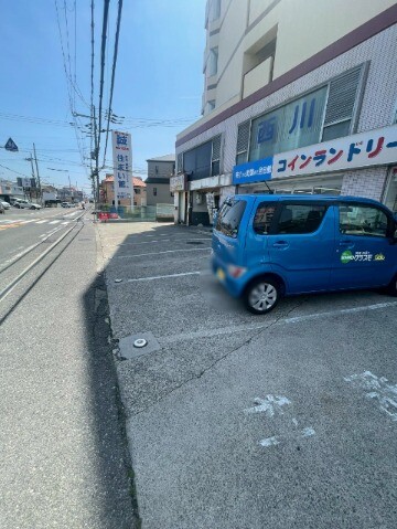 グランドアーバー 駐車場