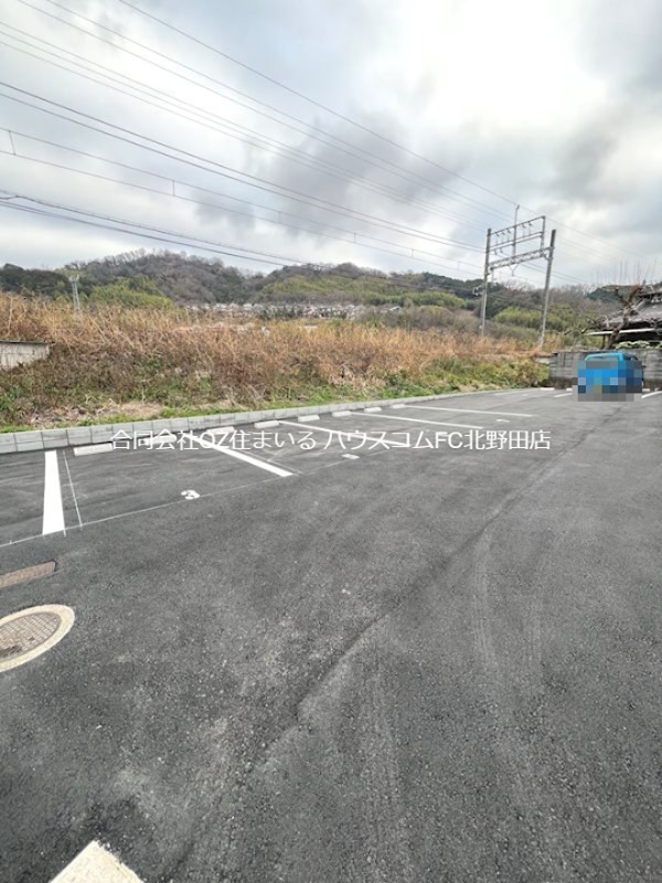 CASA　MUKAINO 駐車場