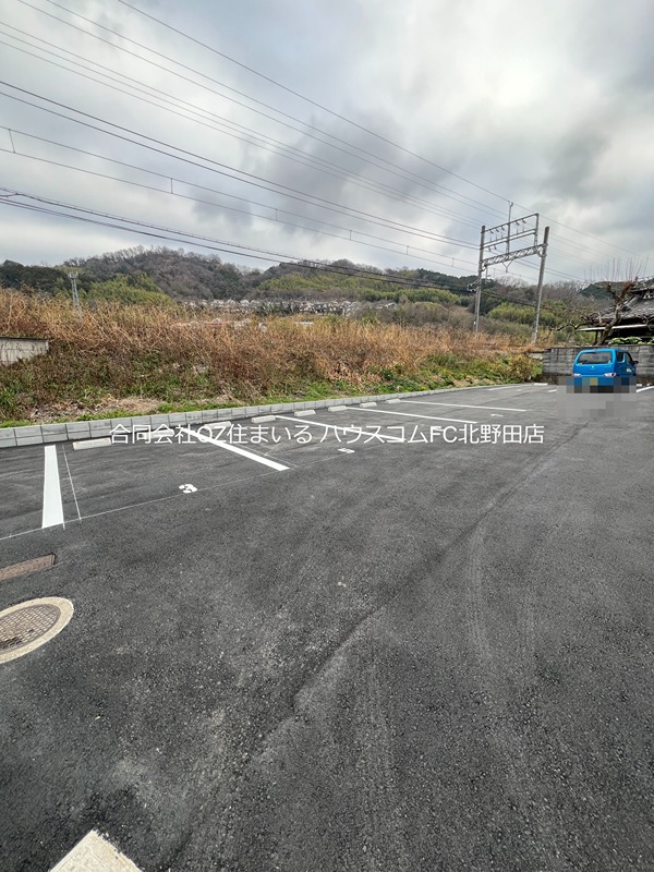 CASA　MUKAINO 駐車場