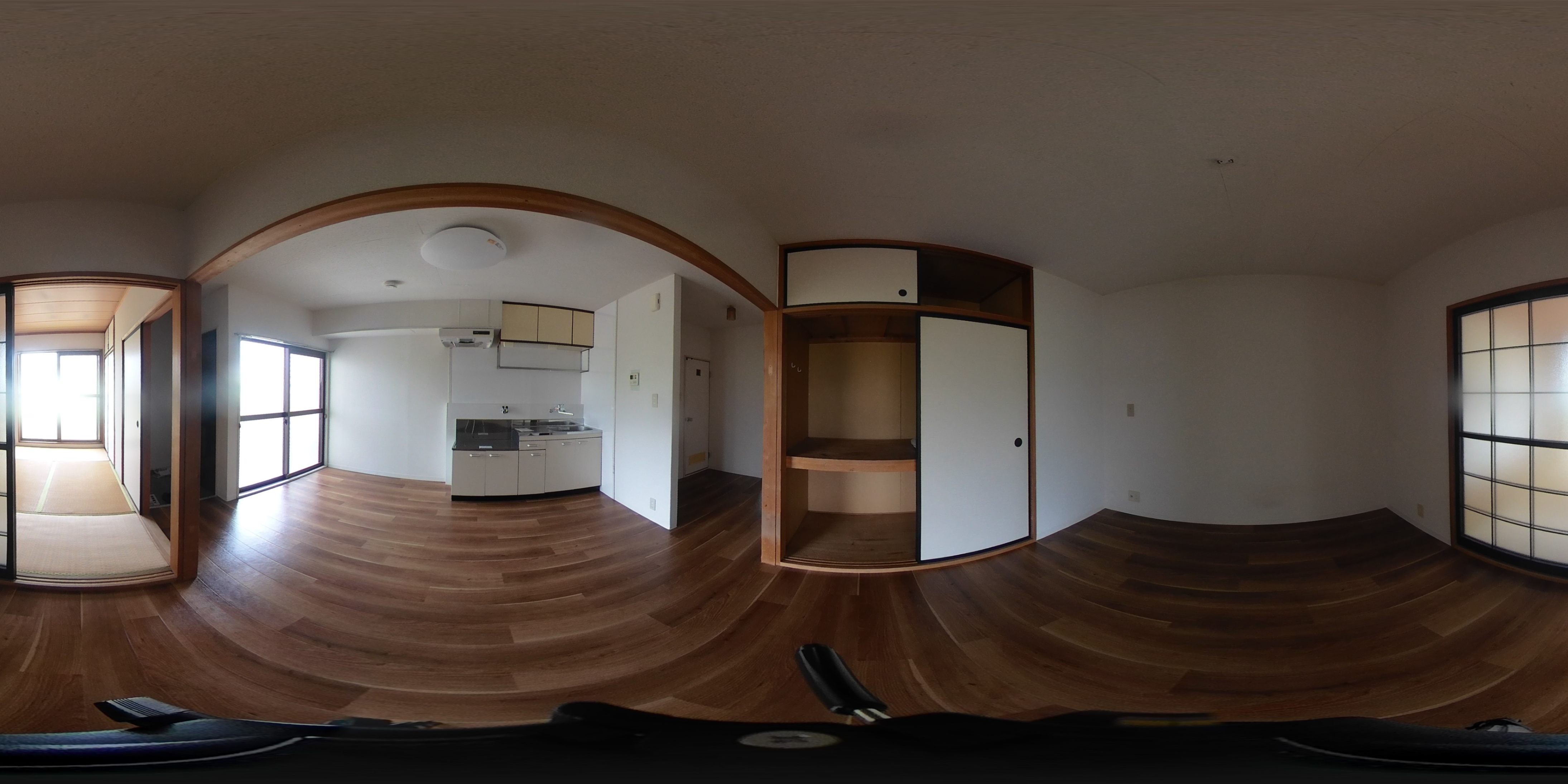 シャトードイワネG号館 リビング