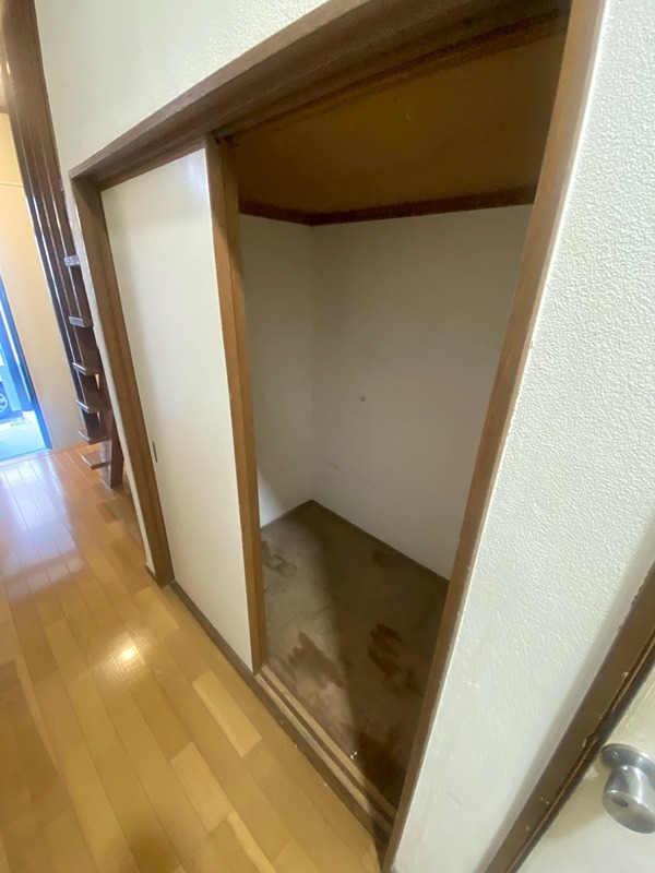 堺市中区陶器北　貸家 収納