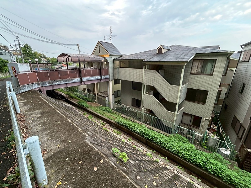 ロイヤルクレイン汐ノ宮 外観