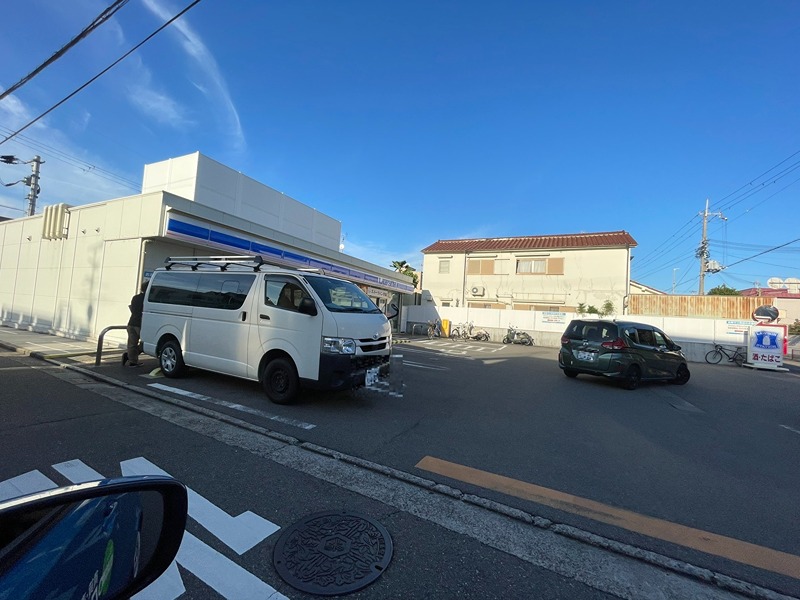 クリエオーレ初芝 コンビニ